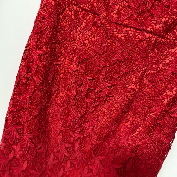 Red Lace Short Sleeve Cocktail dress - Picture 6 of 6